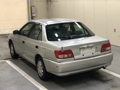 TOYOTA CARINA