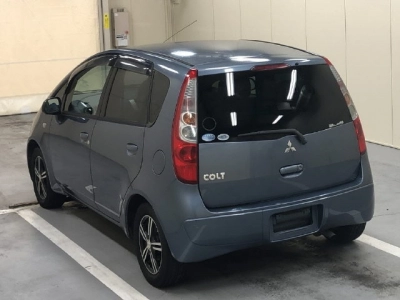 MITSUBISHI COLT