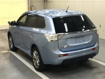 MITSUBISHI OUTLANDER PHEV