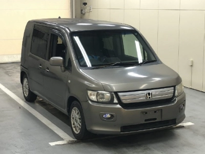 HONDA MOBILIO SPIKE