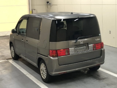 HONDA MOBILIO SPIKE