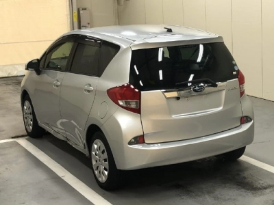 SUBARU TREZIA