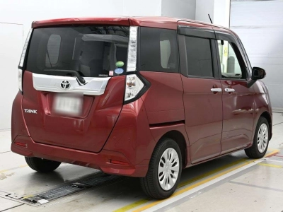 TOYOTA TANK