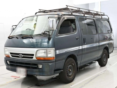 TOYOTA REGIUS VAN