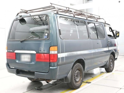 TOYOTA REGIUS VAN