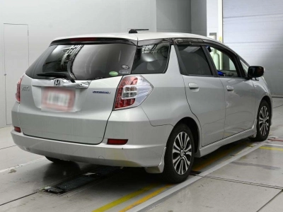 HONDA FIT SHUTTLE HYBRID