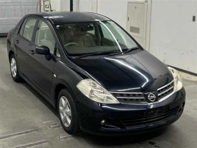NISSAN TIIDA LATIO