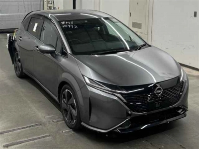 NISSAN AURA