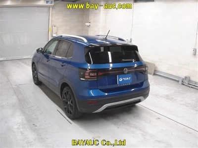 VOLKSWAGEN T-CROSS