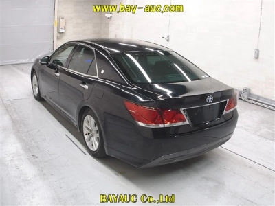 TOYOTA CROWN HYBRID