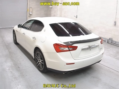 MASERATI GHIBLI