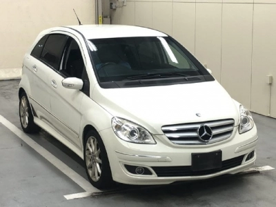 MERCEDES BENZ B CLASS