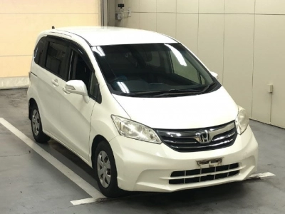 HONDA FREED
