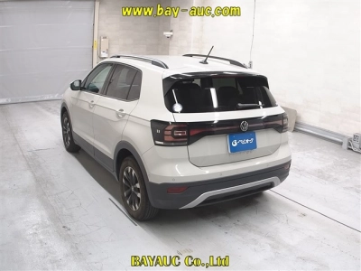 VOLKSWAGEN T-CROSS