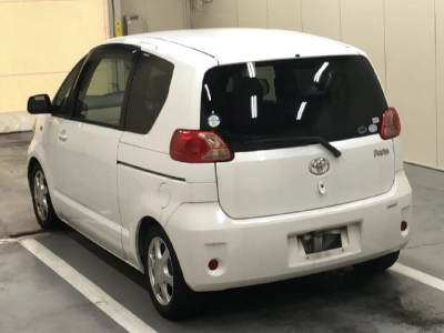 TOYOTA PORTE