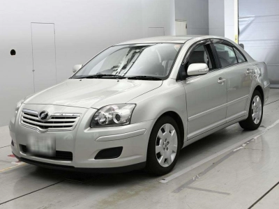 TOYOTA AVENSIS SEDAN