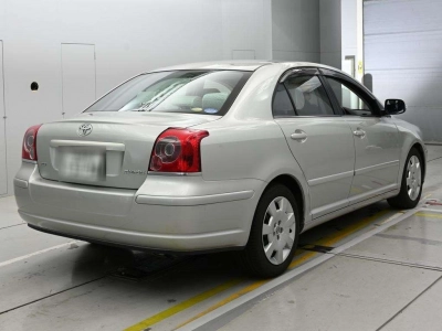 TOYOTA AVENSIS SEDAN