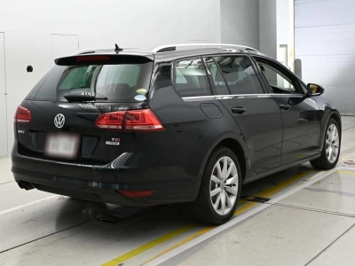VOLKSWAGEN GOLF VARIANT