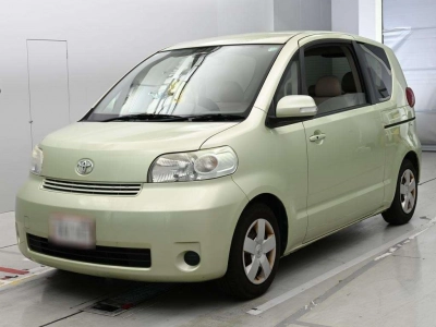 TOYOTA PORTE