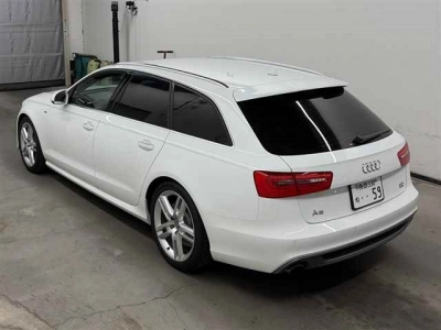 AUDI A6 AVANTE