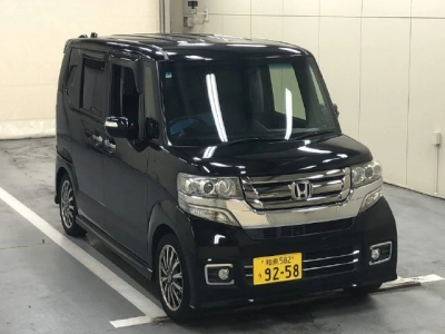 HONDA N BOX CUSTOM