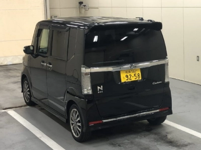 HONDA N BOX CUSTOM