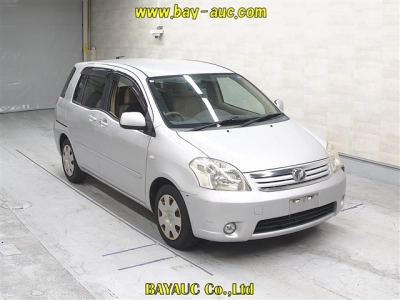 TOYOTA RAUM