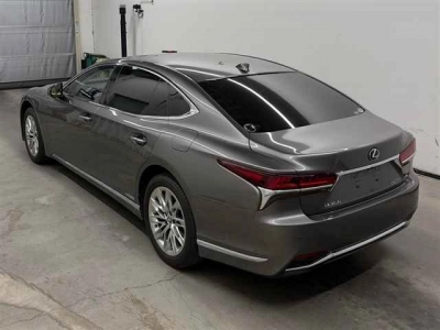 LEXUS LS