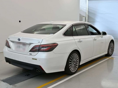 TOYOTA CROWN HYBRID