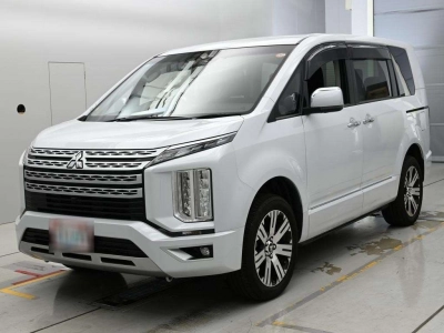 MITSUBISHI DELICA D:5