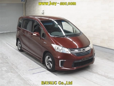 HONDA FREED HYBRID