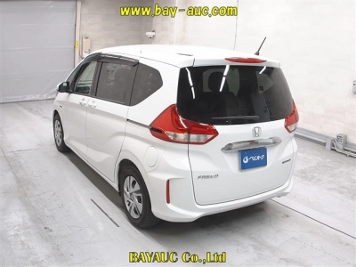 HONDA FREED HYBRID