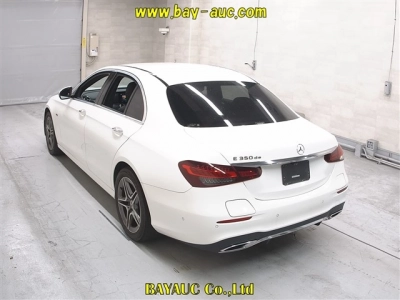 MERCEDES BENZ E CLASS