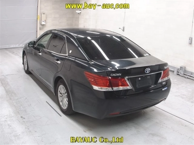 TOYOTA CROWN HYBRID