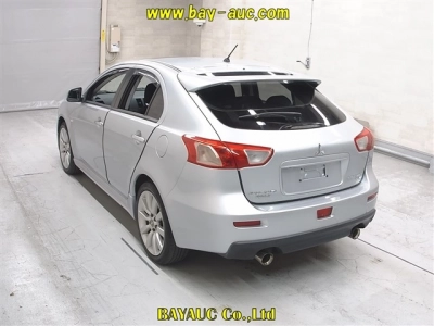 MITSUBISHI GALANT FORTIS SPORTBACK