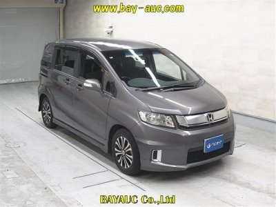 HONDA FREED SPIKE