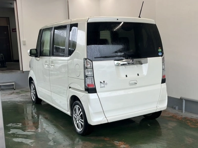 HONDA N BOX +