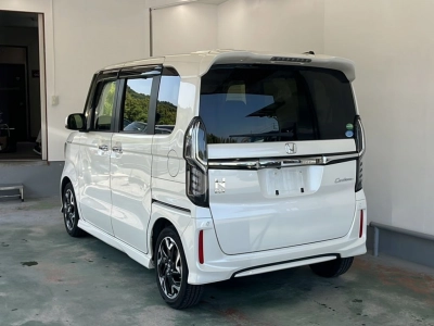 HONDA N BOX CUSTOM
