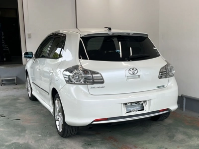 TOYOTA BLADE