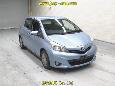 TOYOTA VITZ