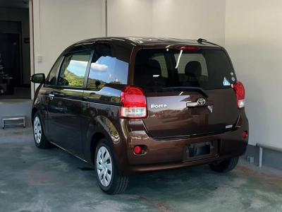 TOYOTA PORTE