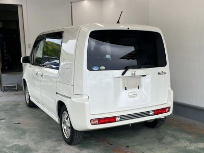 HONDA MOBILIO SPIKE