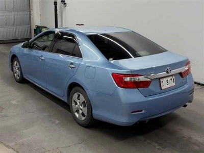 TOYOTA CAMRY