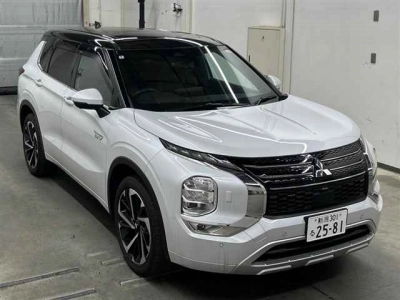 MITSUBISHI OUTLANDER PHEV