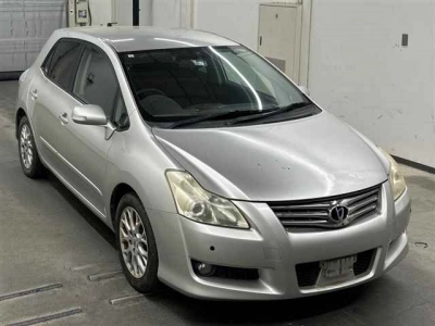 TOYOTA BLADE