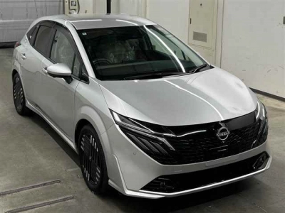 NISSAN AURA