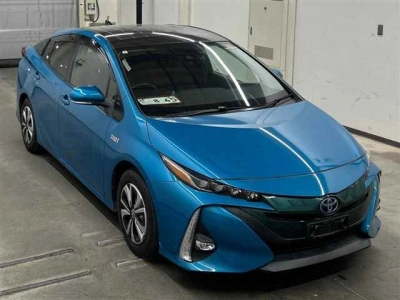 TOYOTA PRIUS PHV