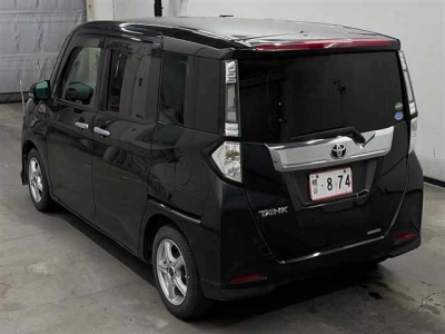 TOYOTA TANK