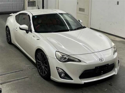 TOYOTA 86