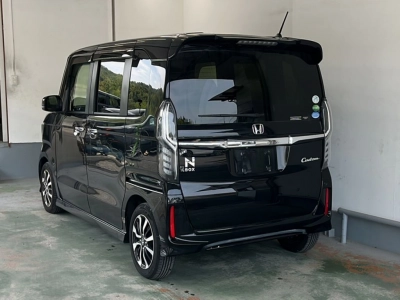 HONDA N BOX CUSTOM